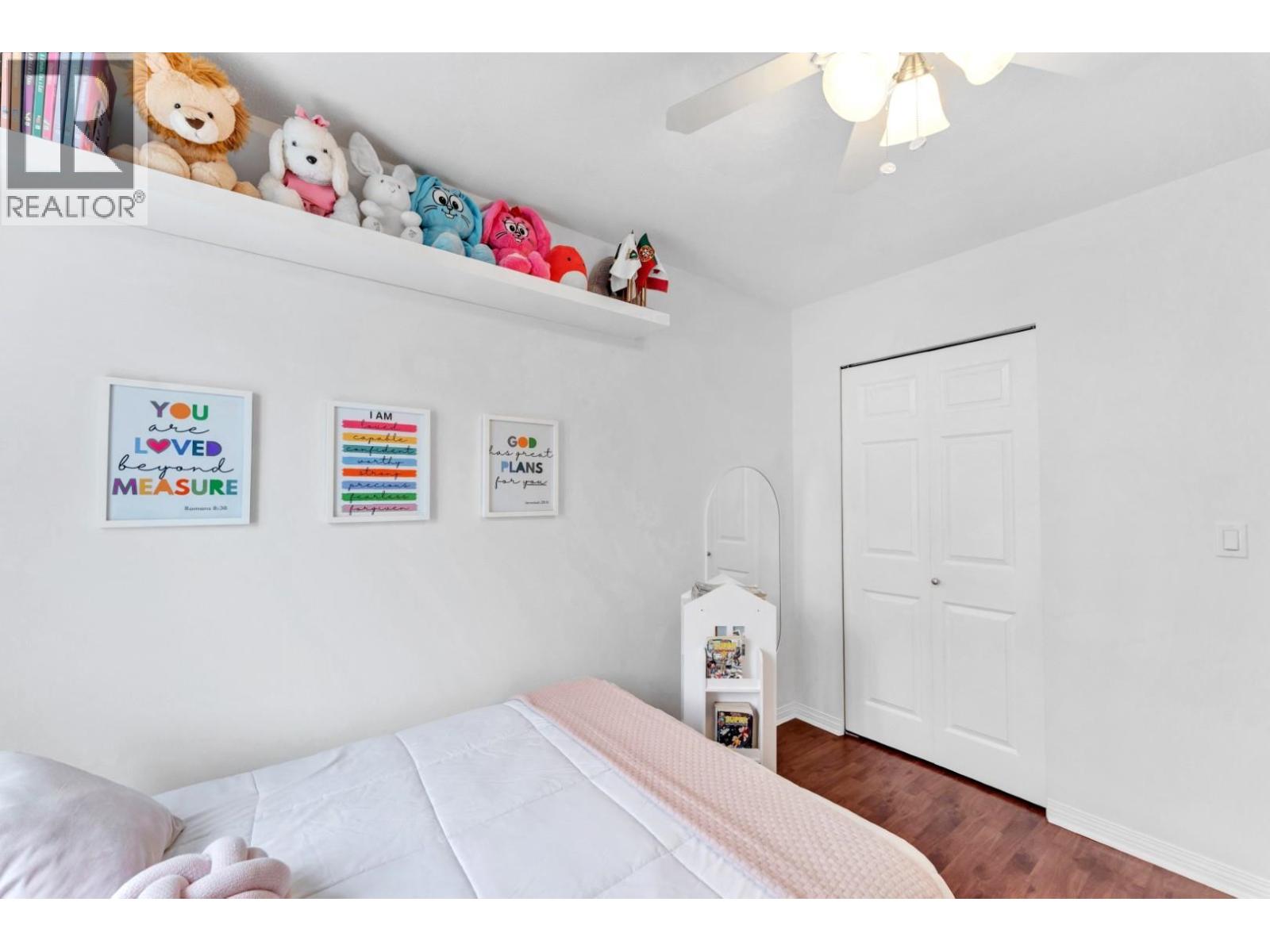 142 1055 RIVERWOOD GATE