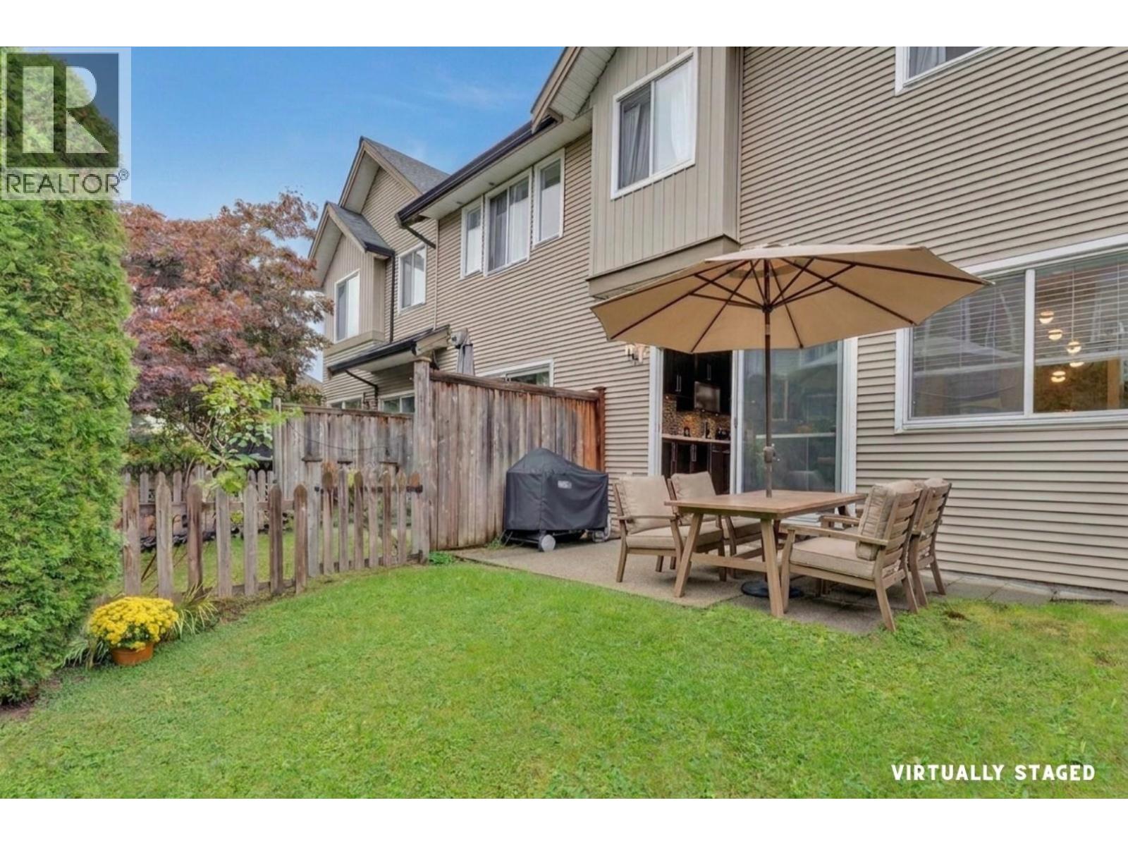 142 1055 RIVERWOOD GATE