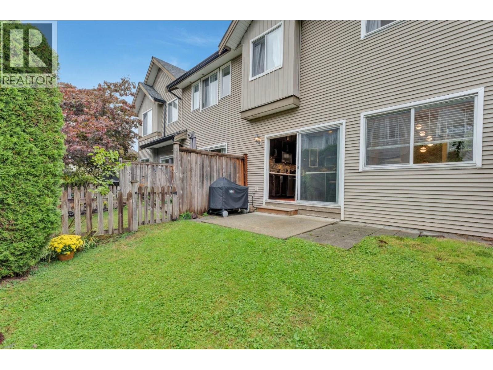 142 1055 RIVERWOOD GATE