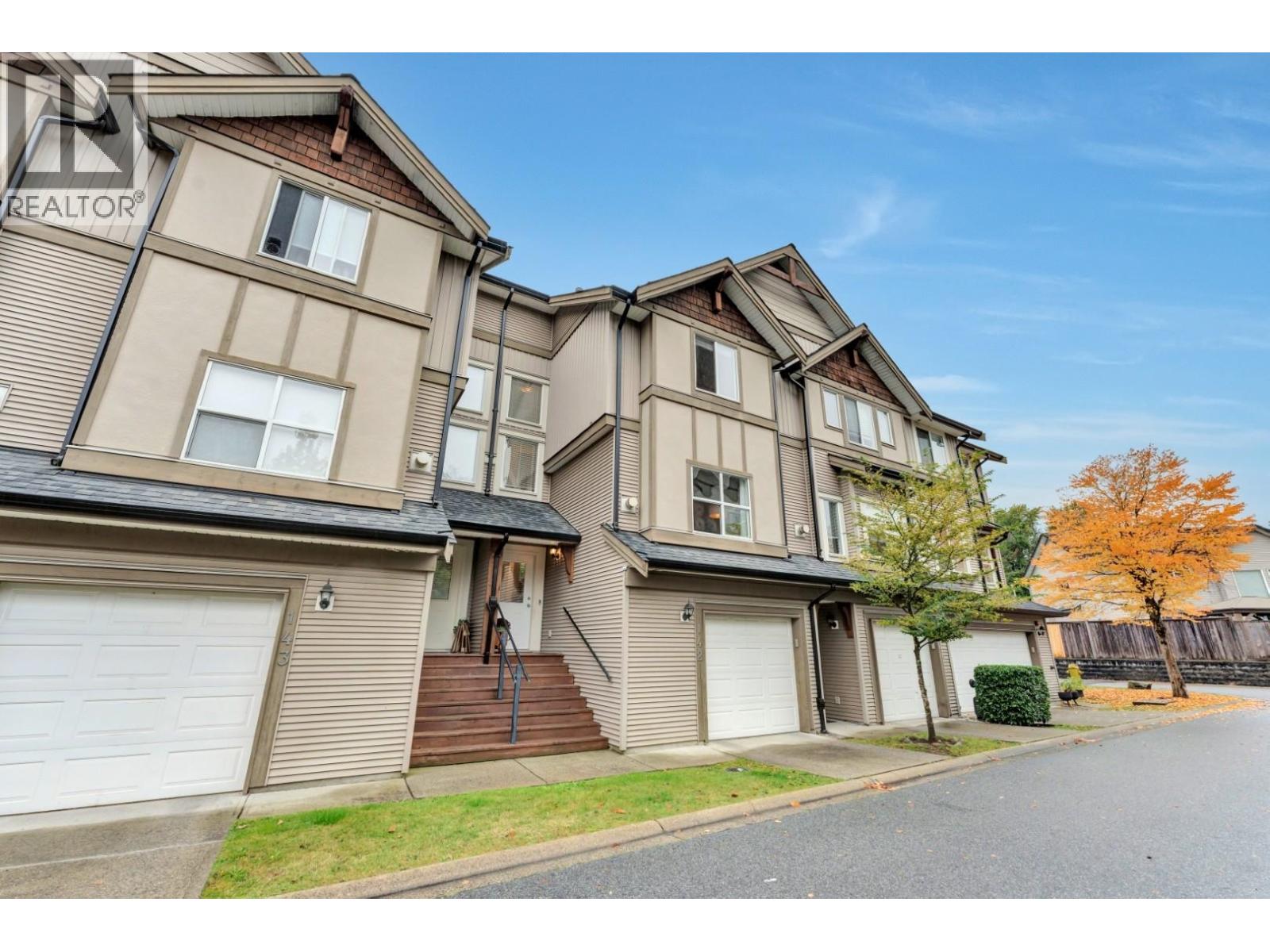 142 1055 RIVERWOOD GATE