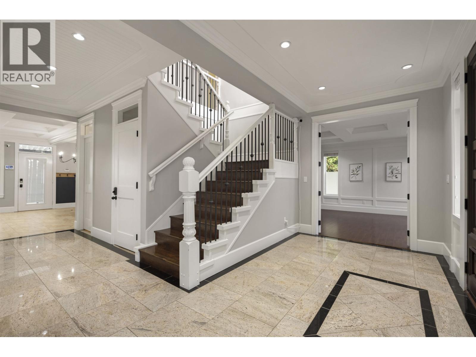 1415 NANAIMO STREET