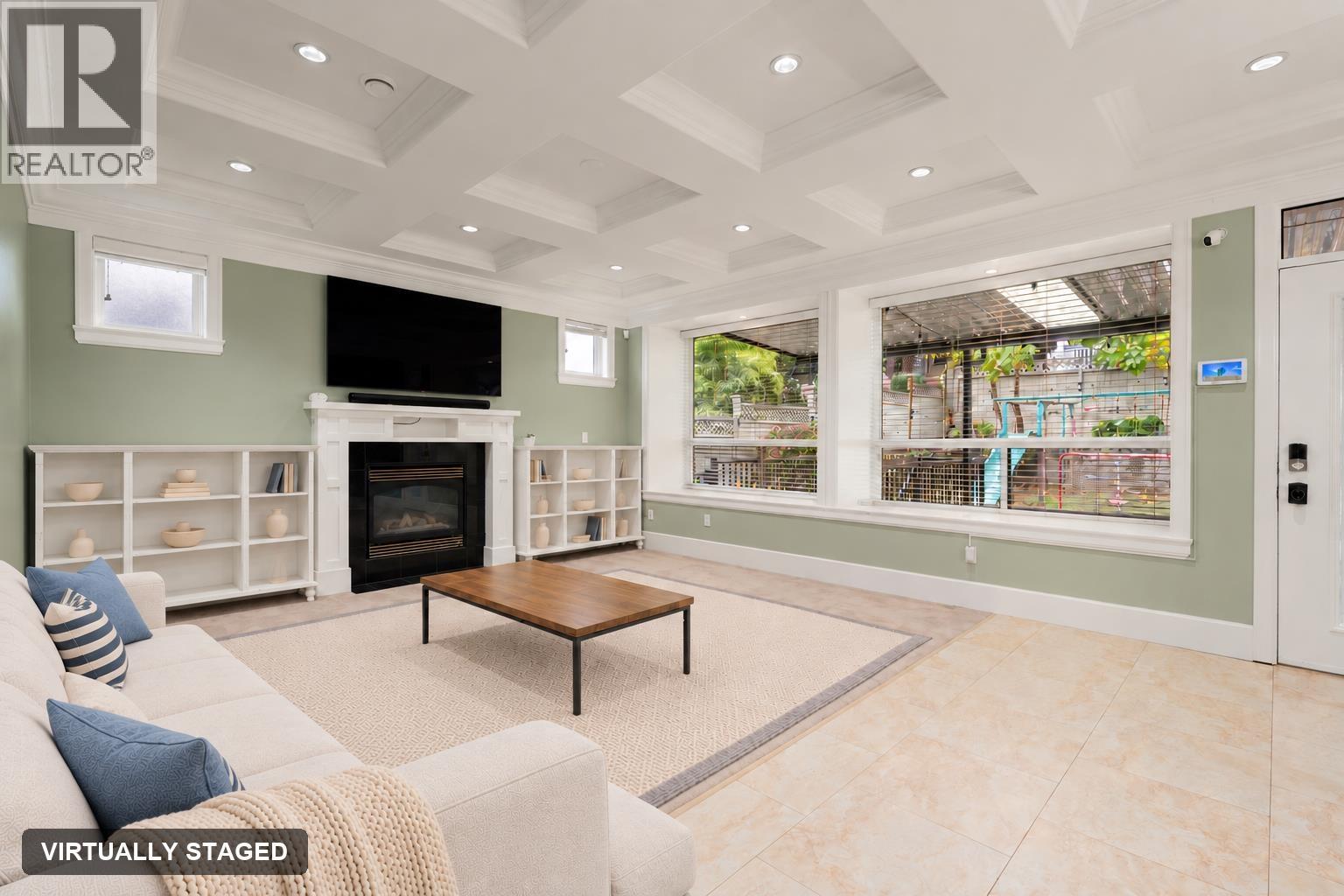 1415 NANAIMO STREET
