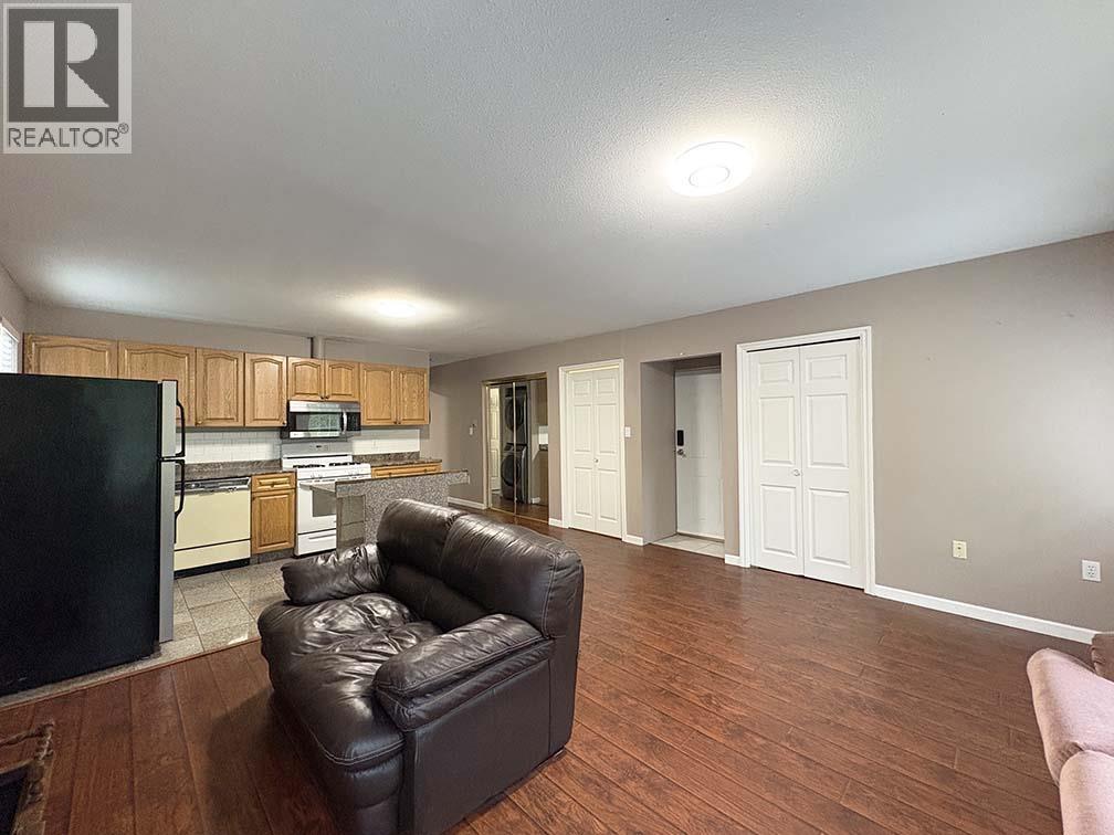 Garden 5225 CANADA WAY