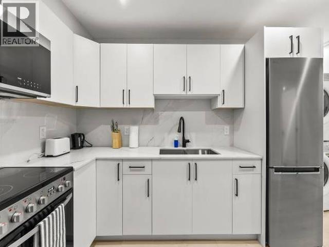 Basement 32XX E 44TH AVENUE