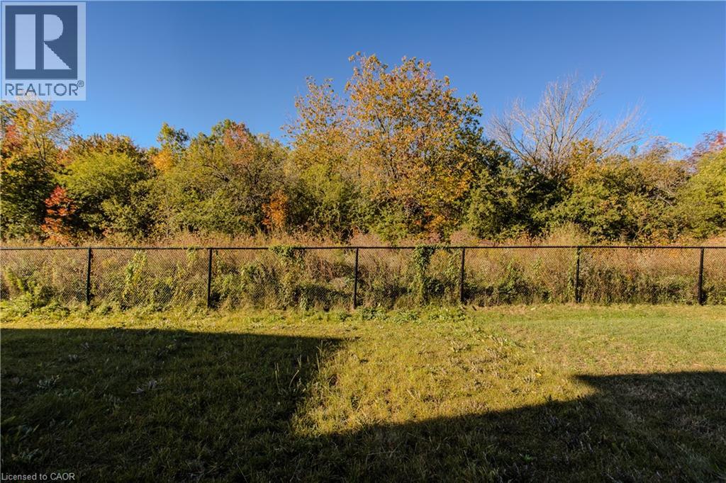 1358 Almonte Drive, Burlington, Ontario  L7P 0V6 - Photo 5 - 40868790