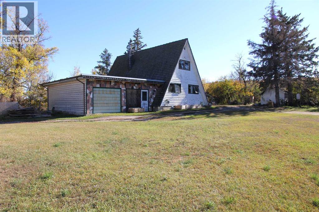 100 1 Avenue, Paradise Hill, Saskatchewan