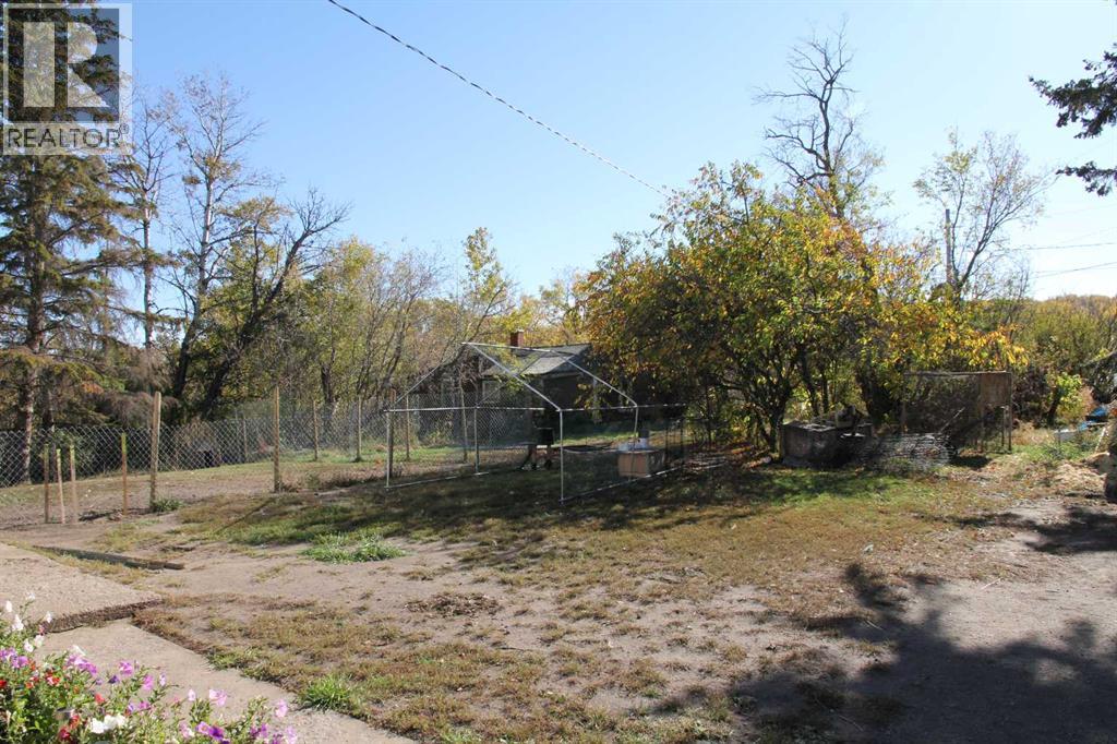 100 1 Avenue, Paradise Hill, Saskatchewan  S0M 2G0 - Photo 25 - A2349206