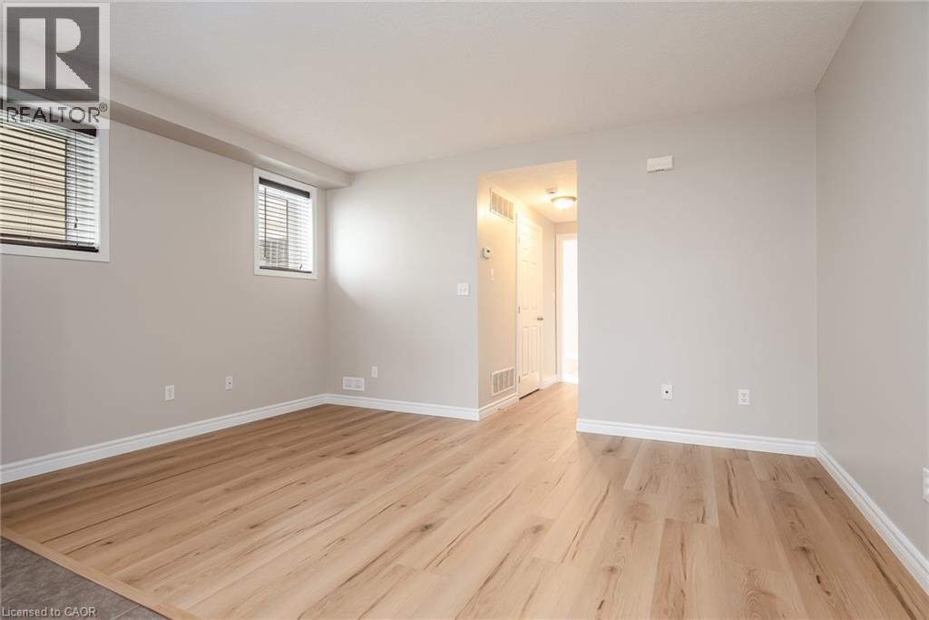 240 Westmeadow Drive Unit# 6a, Kitchener, Ontario  N2N 0A1 - Photo 12 - 40868856