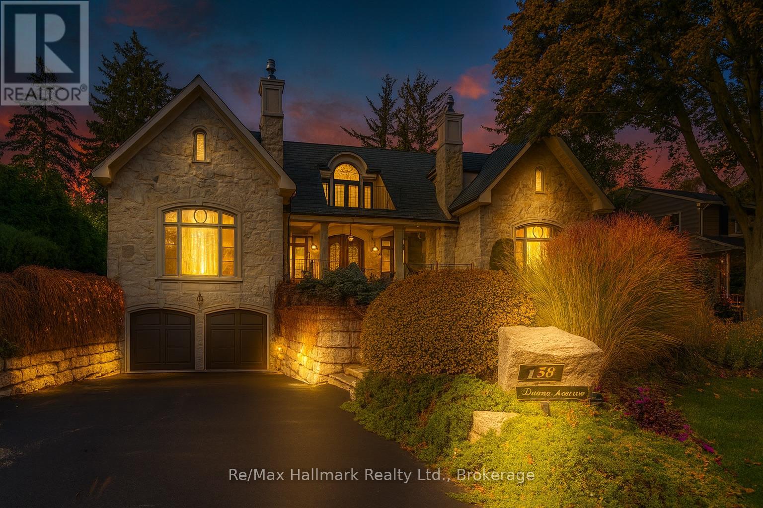 138 Dianne Avenue, Oakville, Ontario  L6J 4G9 - Photo 2 - W13813284