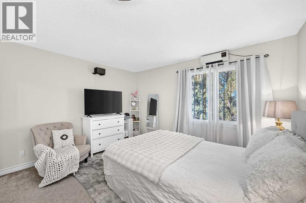 45, 3745 Fonda Way SE