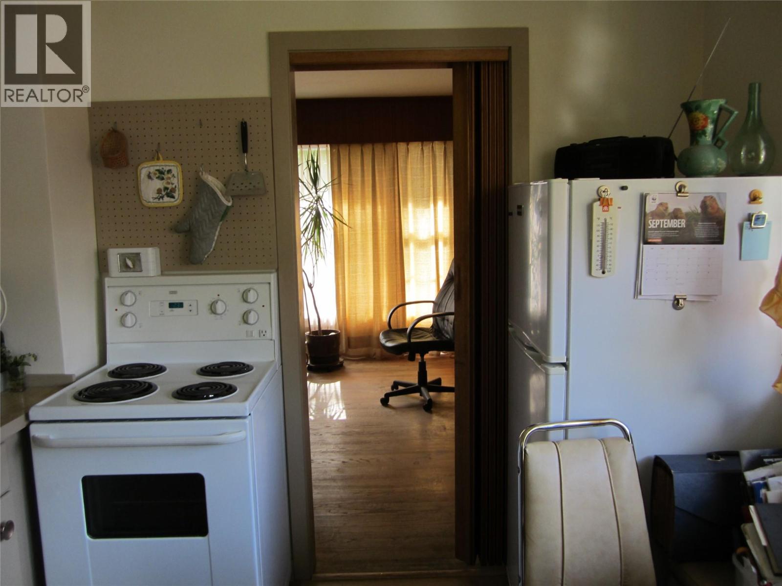 1285 Forestbrook Drive, Penticton, British Columbia  V2A 2G4 - Photo 8 - 10402798