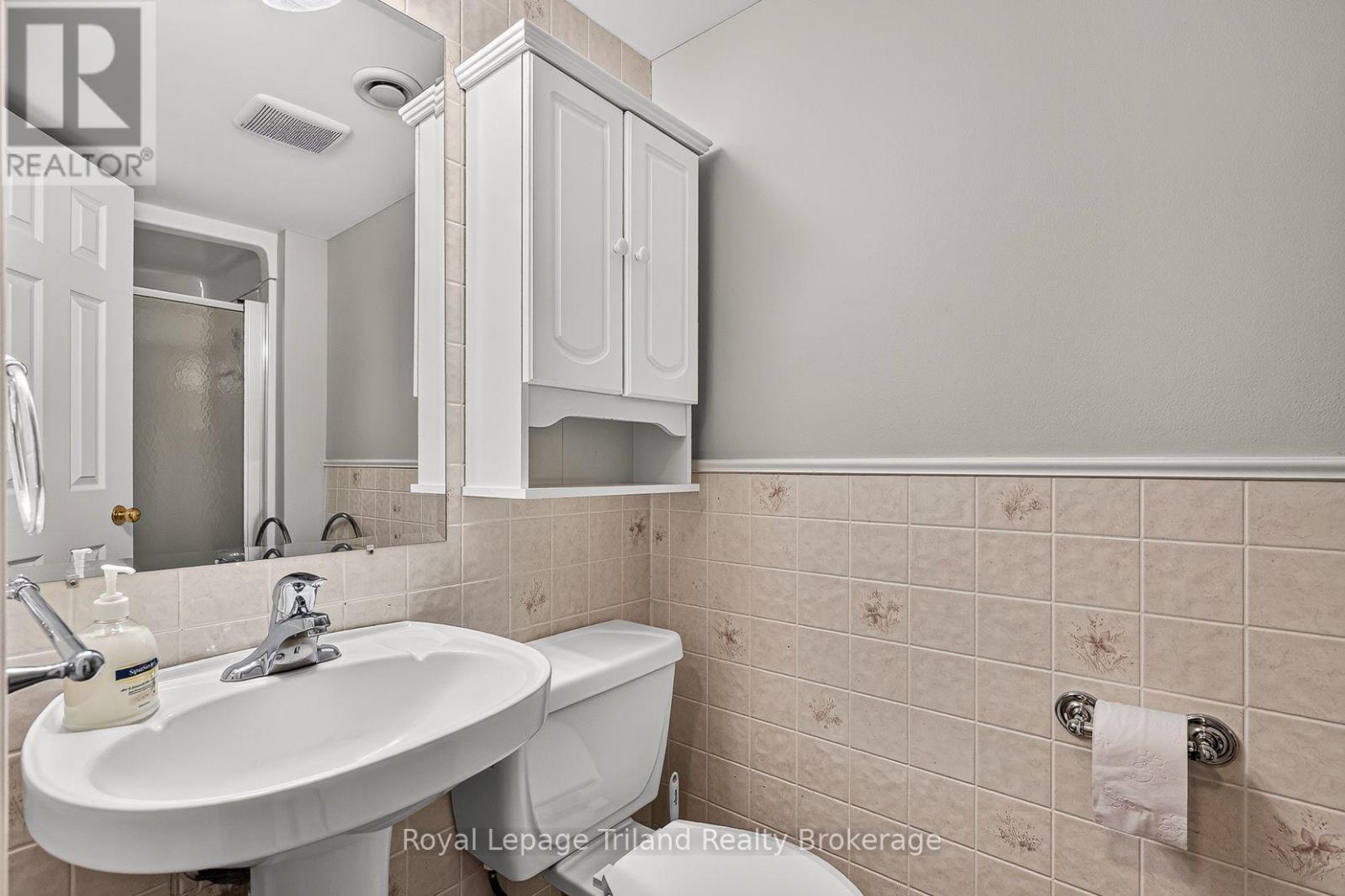 208 Mckeand Street, Ingersoll, Ontario  N5C 4E6 - Photo 10 - X13865086
