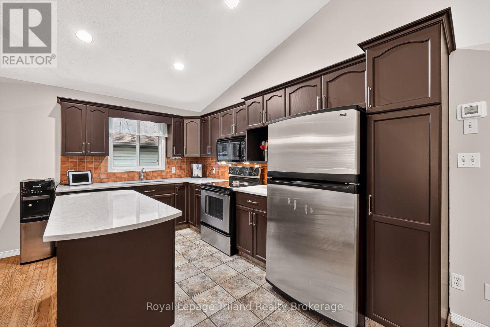 208 Mckeand Street, Ingersoll, Ontario  N5C 4E6 - Photo 21 - X13865086