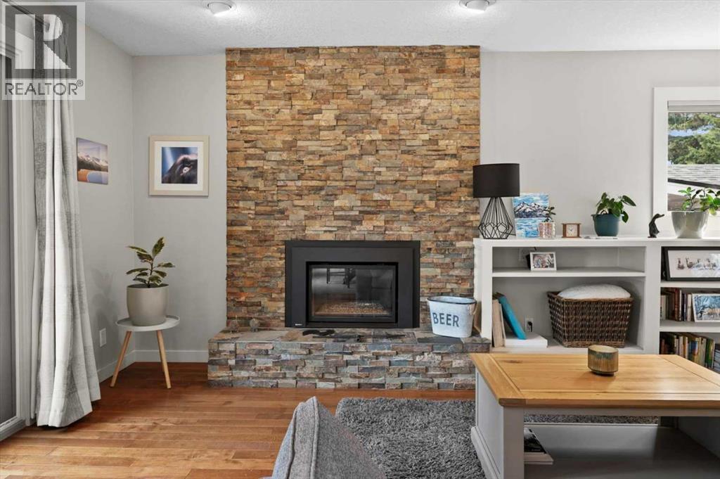 424 Silver Valley Drive NW, Calgary, Alberta  T3B 4C2 - Photo 8 - A2333644