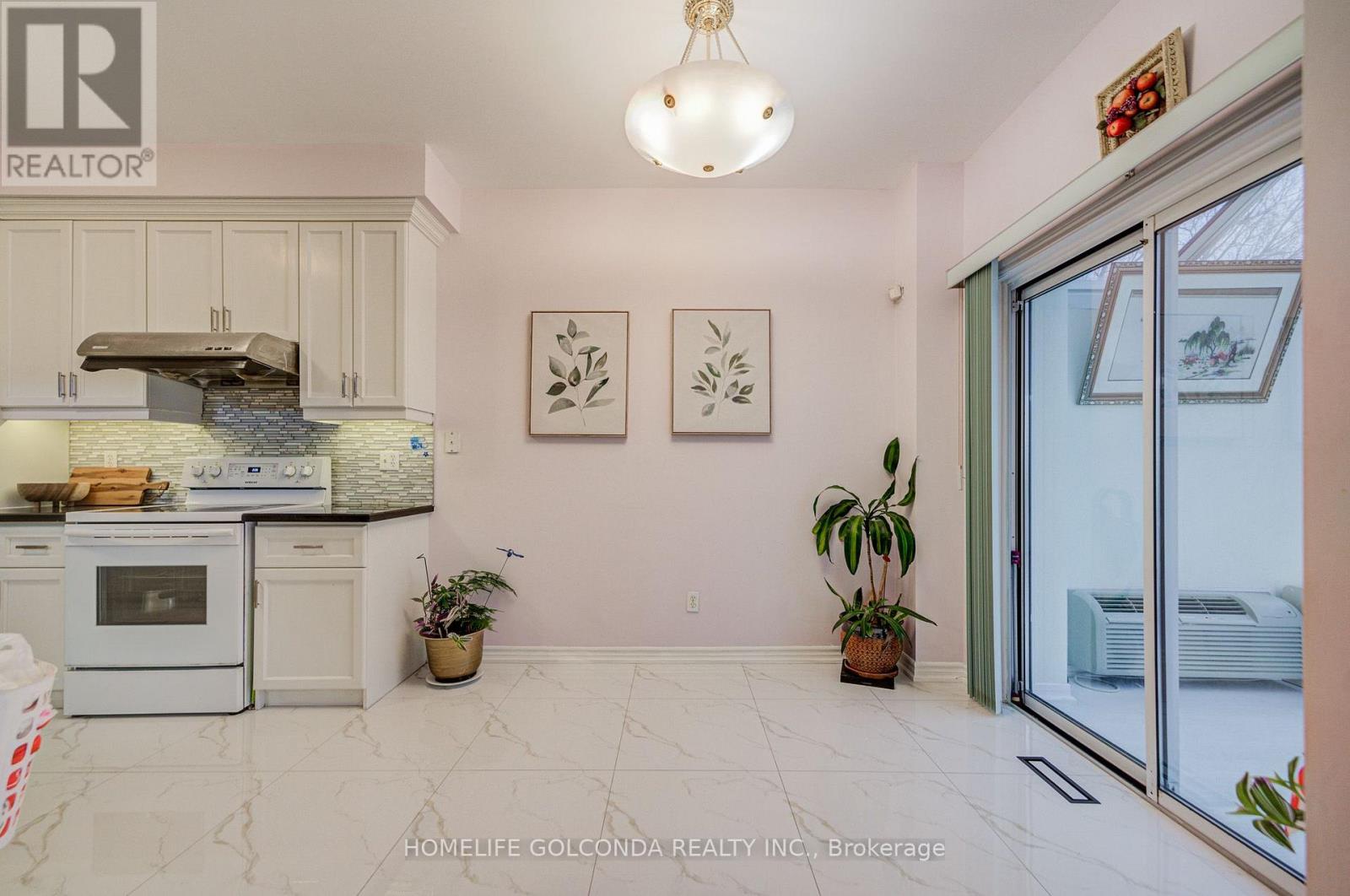 25 Eastpine Drive, Markham, Ontario  L3R 4Z2 - Photo 10 - N13865082