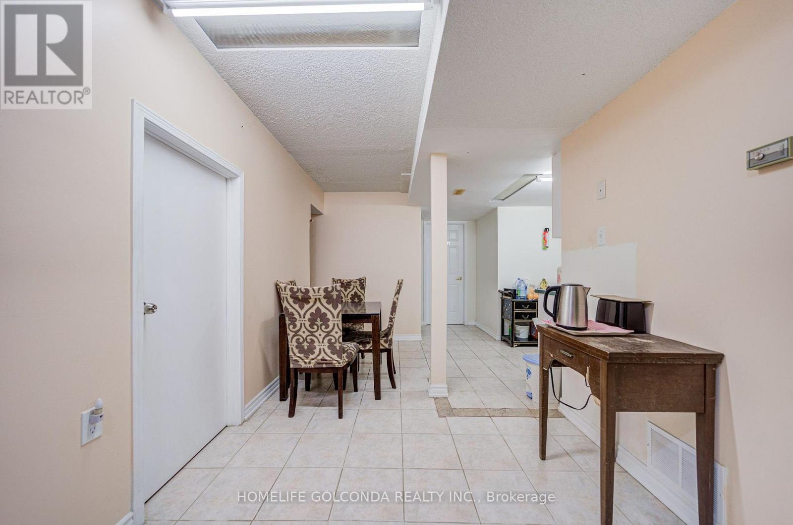 25 Eastpine Drive, Markham, Ontario  L3R 4Z2 - Photo 34 - N13865082
