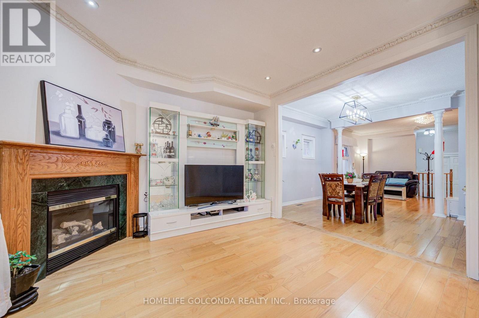 25 Eastpine Drive, Markham, Ontario  L3R 4Z2 - Photo 9 - N13865082
