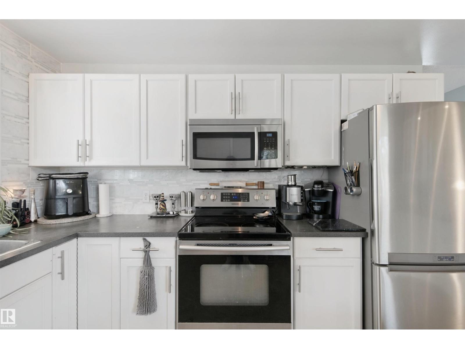 4528 35 Av Nw, Edmonton, Alberta  T6L 3P9 - Photo 13 - E4511710