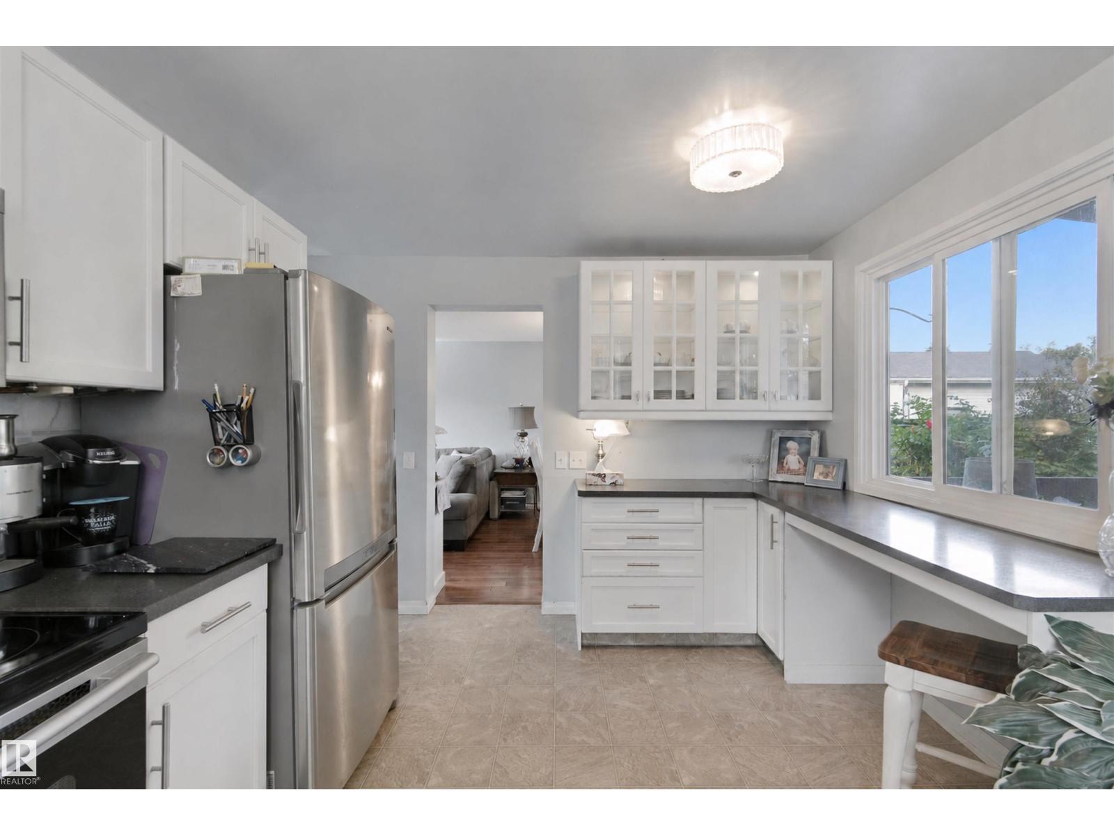 4528 35 Av Nw, Edmonton, Alberta  T6L 3P9 - Photo 14 - E4511710