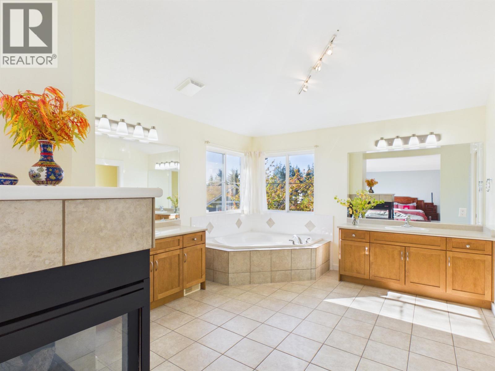 23 FERNWAY DRIVE