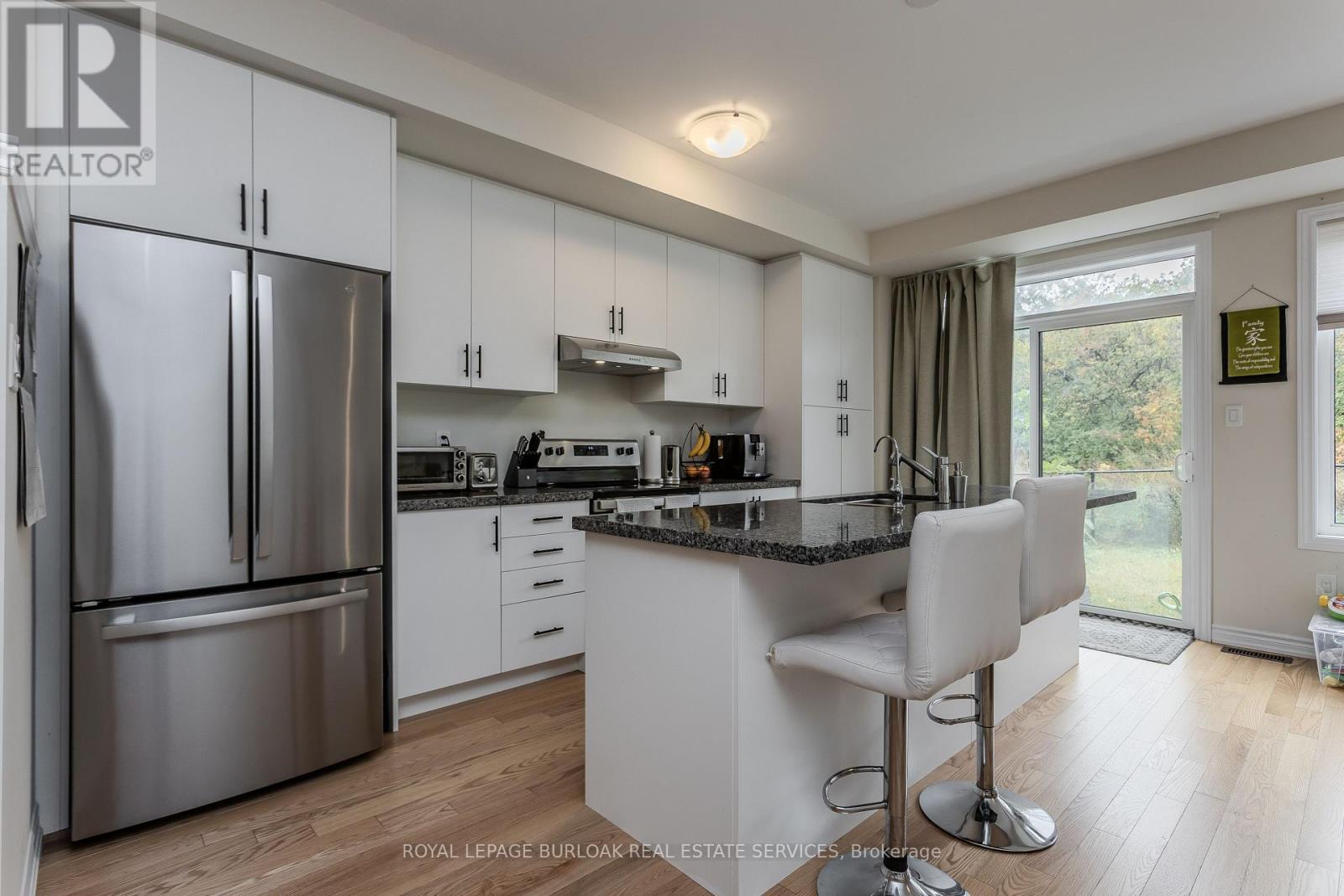 1358 Almonte Drive, Burlington, Ontario  L7P 0V6 - Photo 11 - W13865080