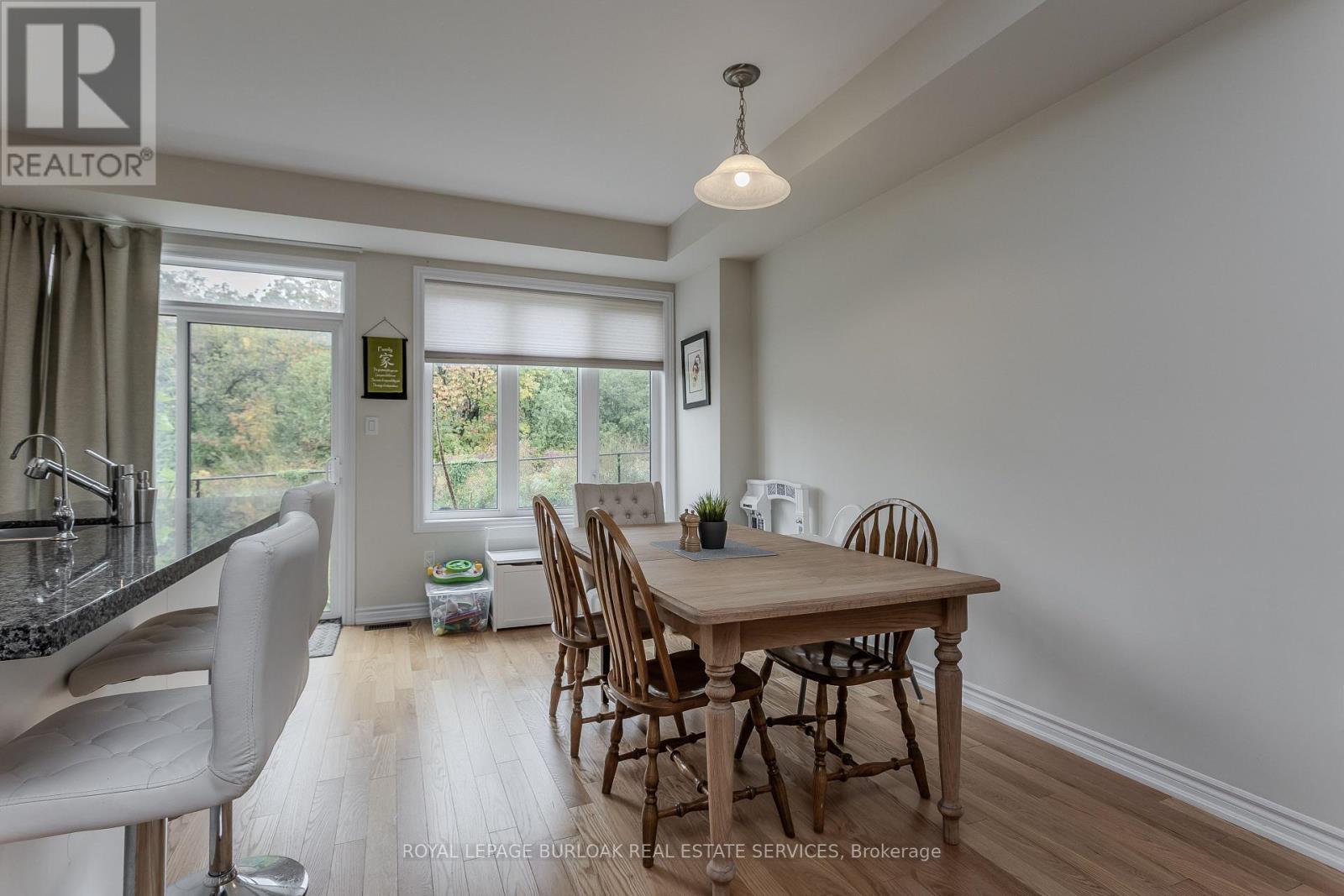 1358 Almonte Drive, Burlington, Ontario  L7P 0V6 - Photo 12 - W13865080