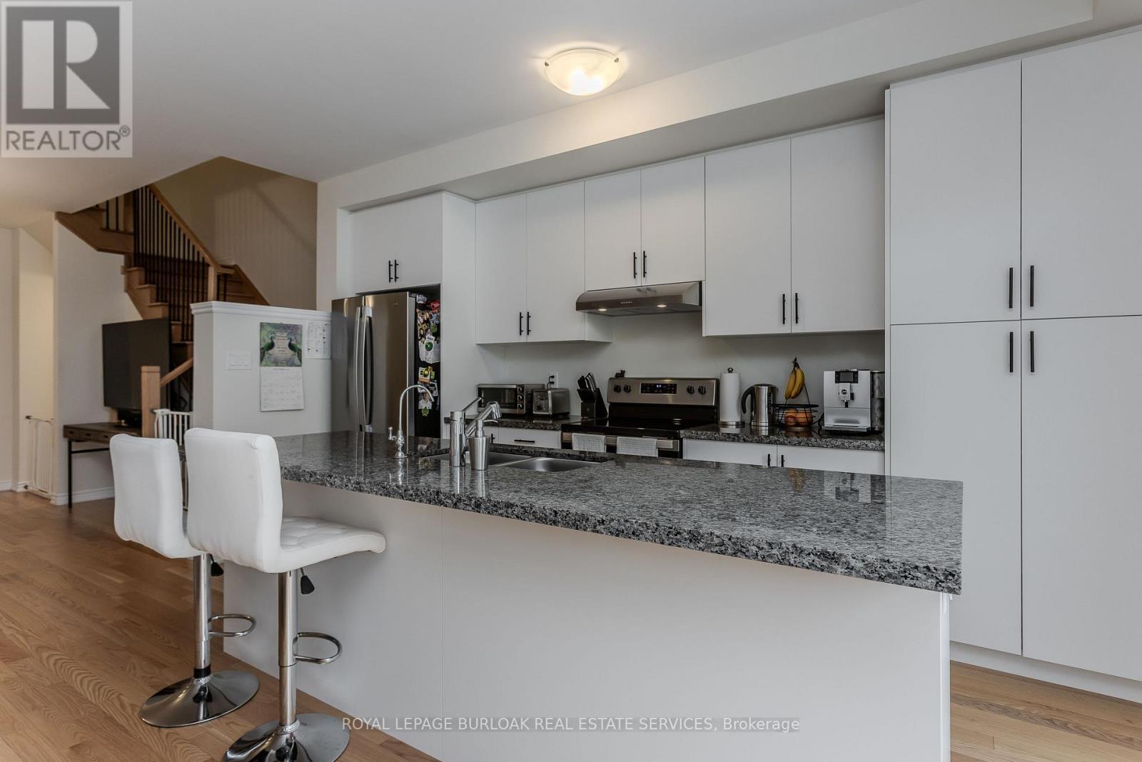 1358 Almonte Drive, Burlington, Ontario  L7P 0V6 - Photo 13 - W13865080