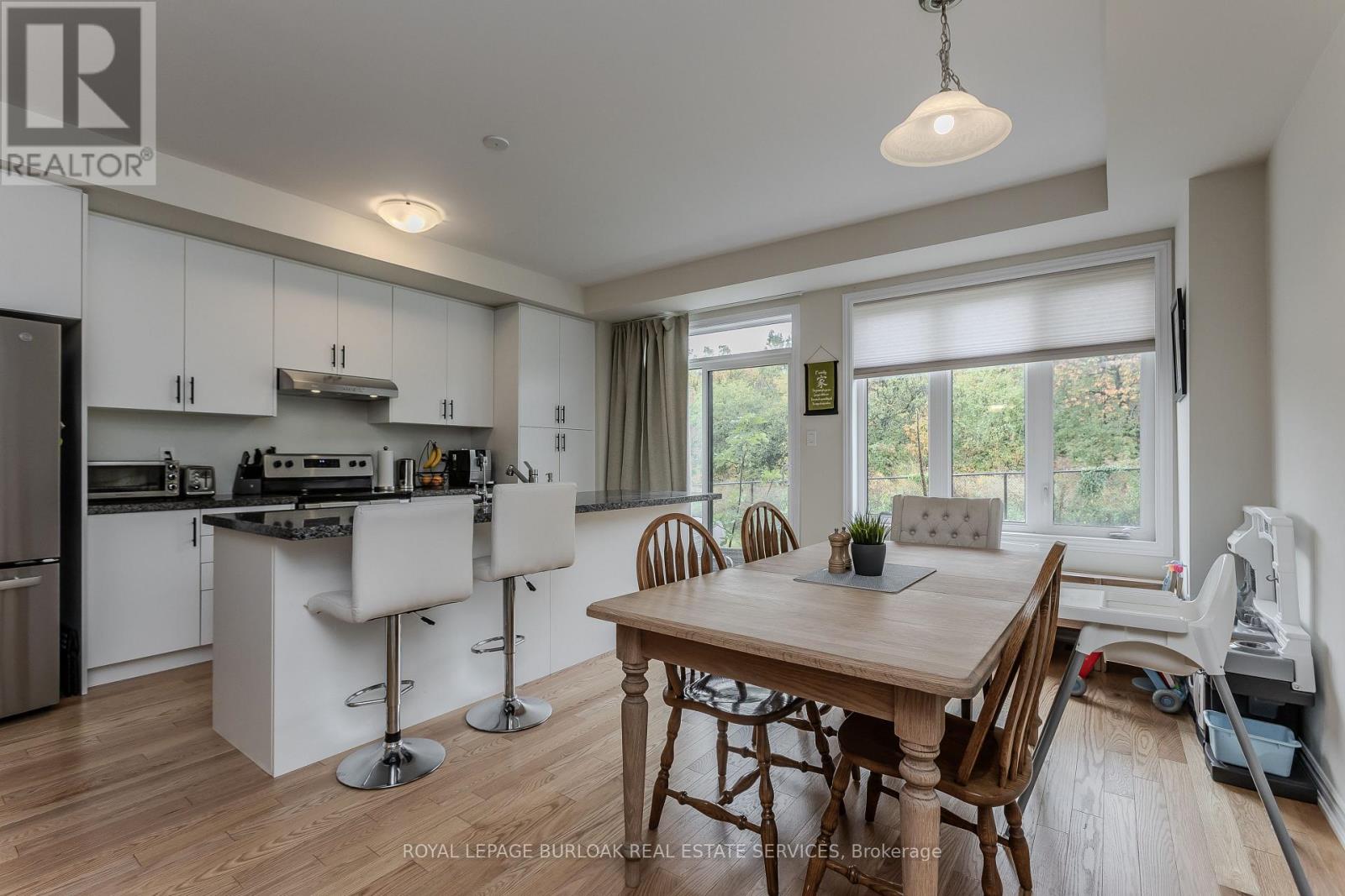 1358 Almonte Drive, Burlington, Ontario  L7P 0V6 - Photo 15 - W13865080