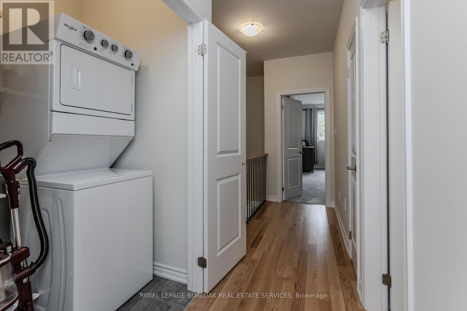 1358 Almonte Drive, Burlington, Ontario  L7P 0V6 - Photo 23 - W13865080