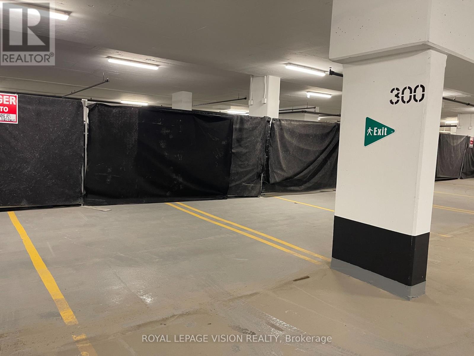 2716 - 4010 Eglinton Avenue W, Toronto, Ontario  M9A 0G5 - Photo 13 - W13865088
