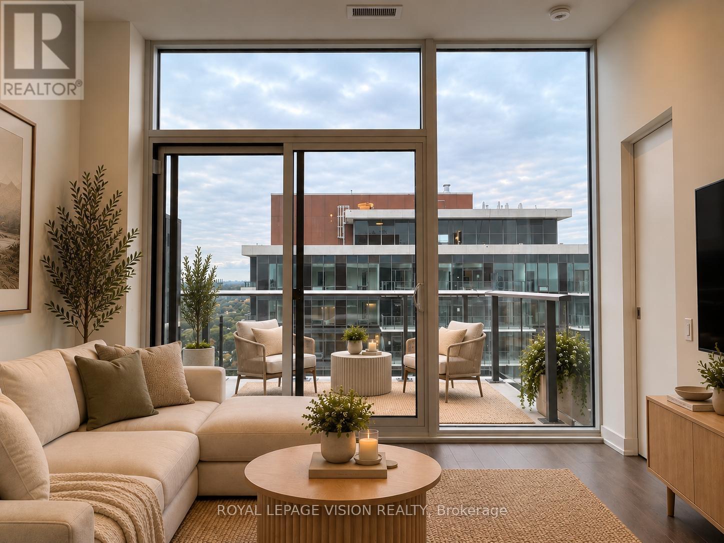 2716 - 4010 Eglinton Avenue W, Toronto, Ontario  M9A 0G5 - Photo 5 - W13865088