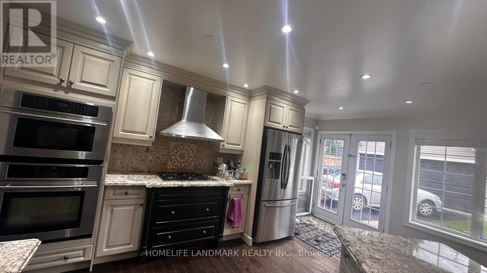 7100 Walworth Court, Mississauga, Ontario  L5N 7L4 - Photo 10 - W13865106