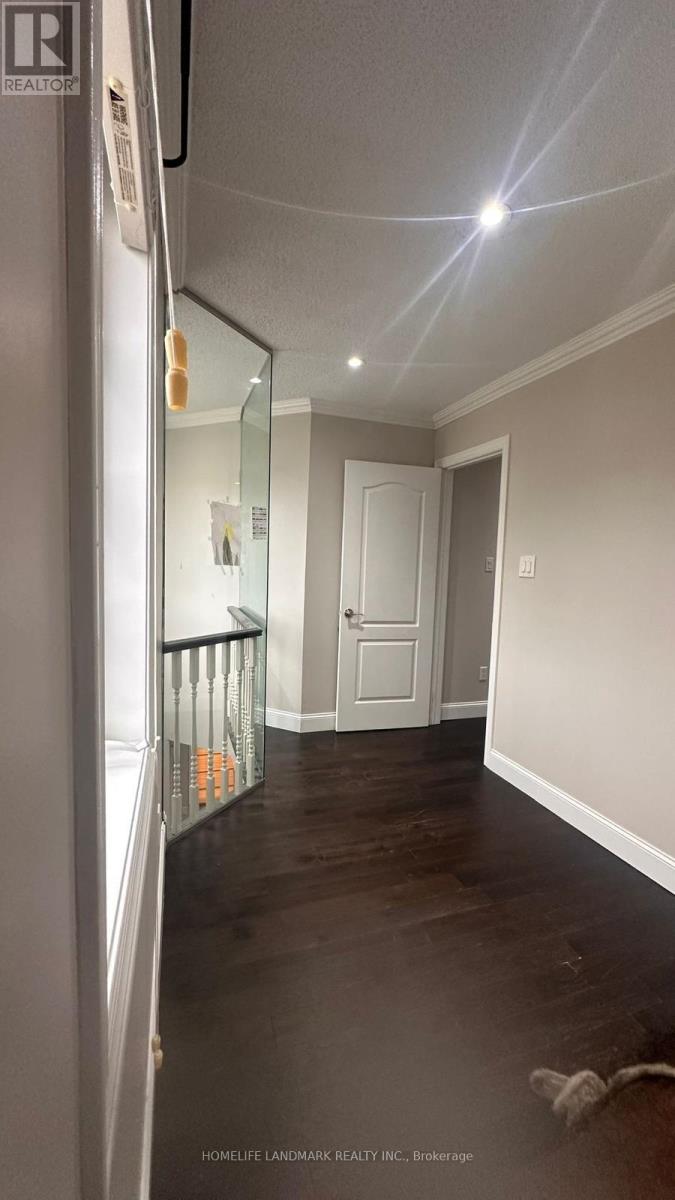 7100 Walworth Court, Mississauga, Ontario  L5N 7L4 - Photo 25 - W13865106