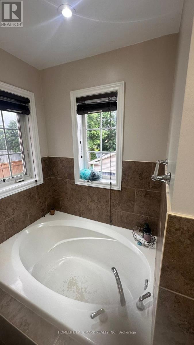 7100 Walworth Court, Mississauga, Ontario  L5N 7L4 - Photo 30 - W13865106
