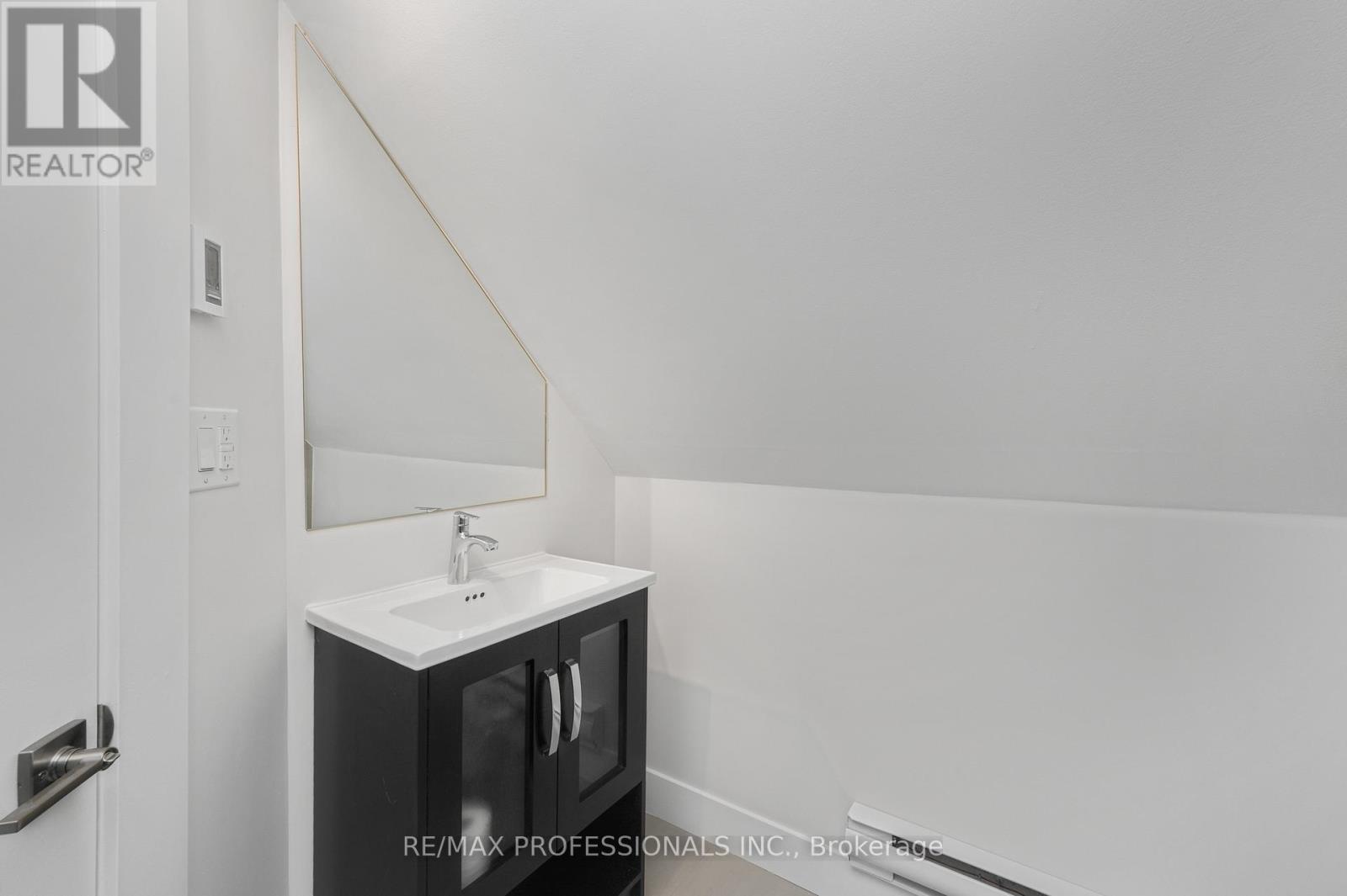 #3 - 388 Wilson Street, Hamilton, Ontario  L8L 1S9 - Photo 9 - X13865096