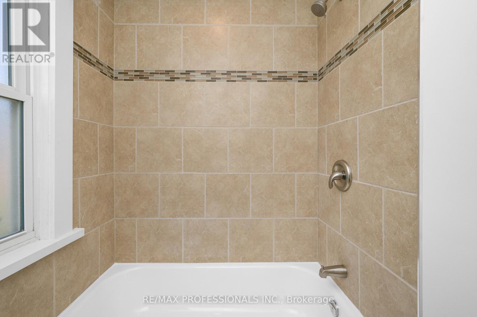 #2 - 388 Wilson Street, Hamilton (Landsdale), Ontario  L8L 1S9 - Photo 10 - X13865100