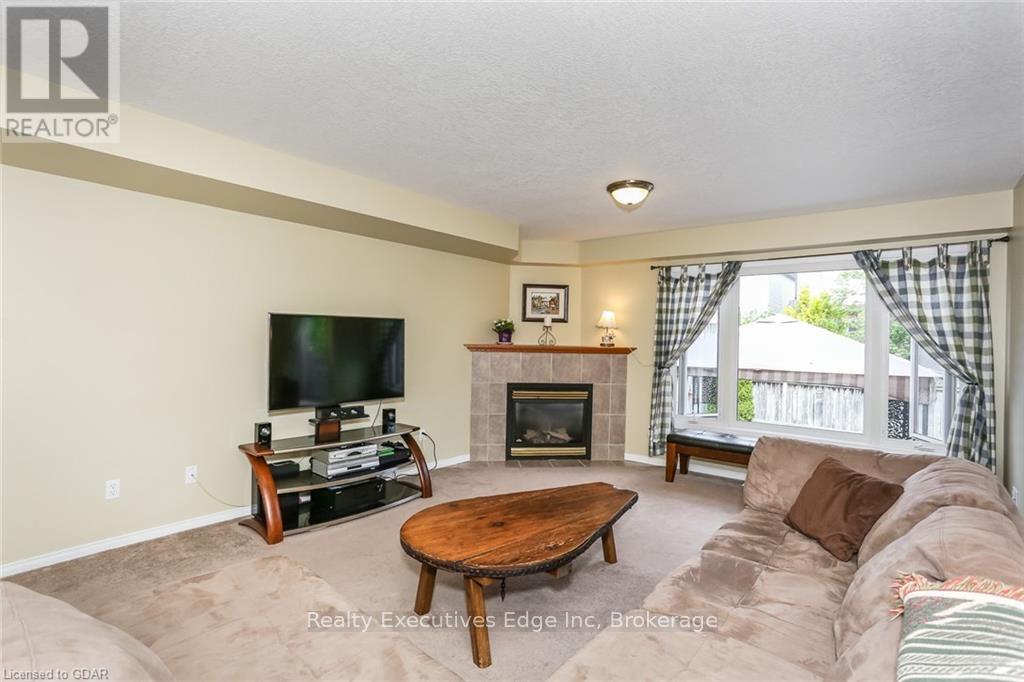 Main - 59 Marsh Crescent, Guelph, Ontario N1L 1L4 - Photo 4 - X13865128