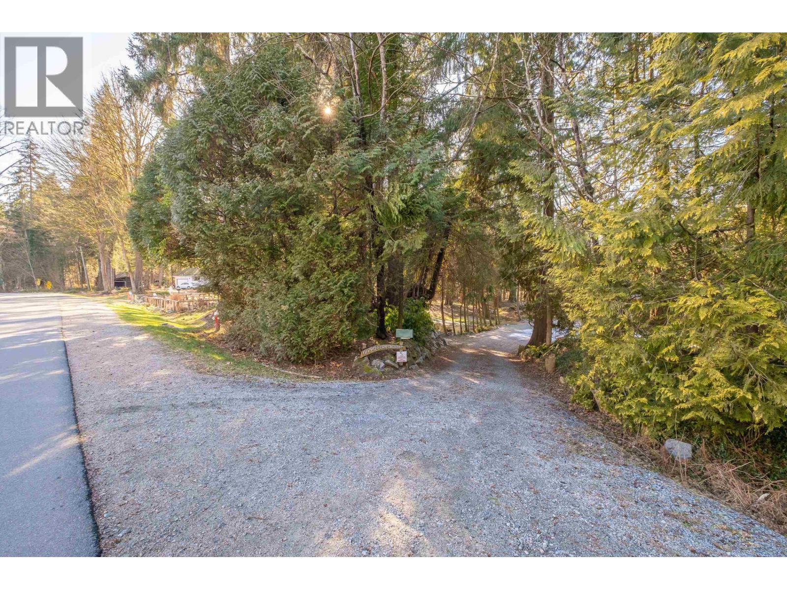 12795 Fern Crescent, Maple Ridge, British Columbia  V4R 2R7 - Photo 3 - R3172676