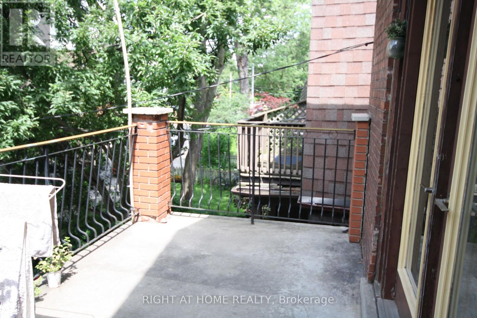 Apt A - 483 Manning Avenue, Toronto, Ontario M6G 2V8 - Photo 10 - C13865160