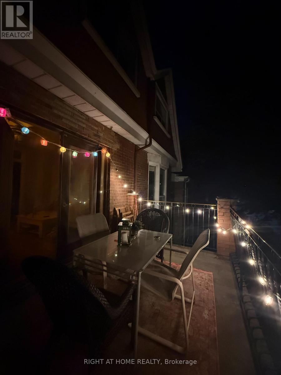 Apt A - 483 Manning Avenue, Toronto, Ontario M6G 2V8 - Photo 11 - C13865160