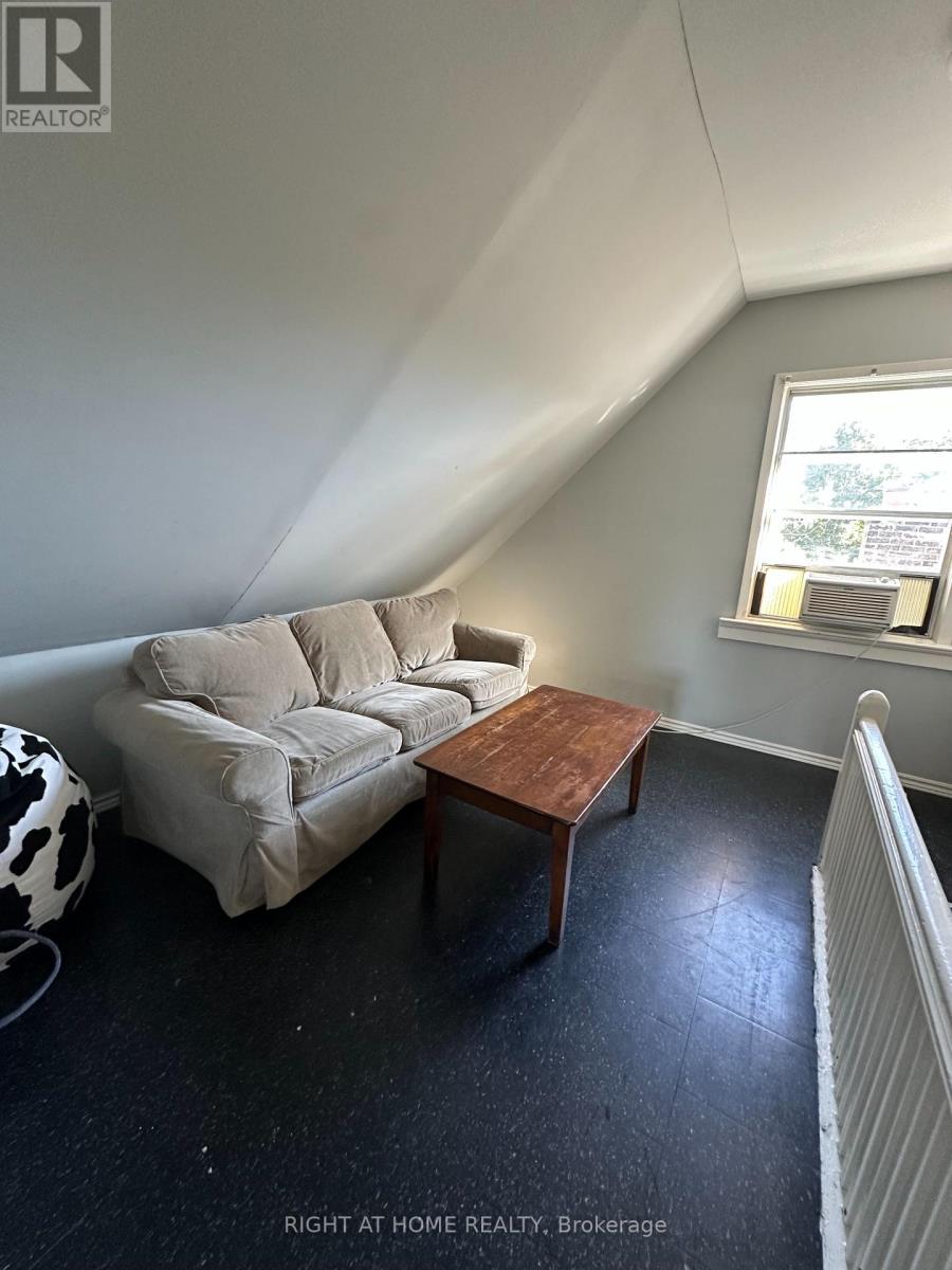 Apt A - 483 Manning Avenue, Toronto, Ontario M6G 2V8 - Photo 5 - C13865160