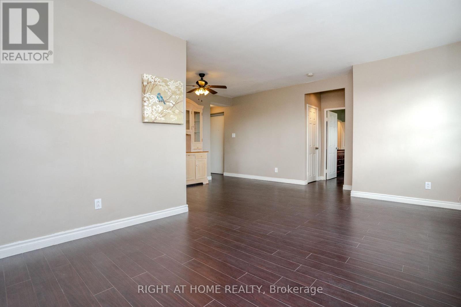 502 - 2 Ridelle Avenue, Toronto, Ontario M6B 1H4 - Photo 12 - C13865168