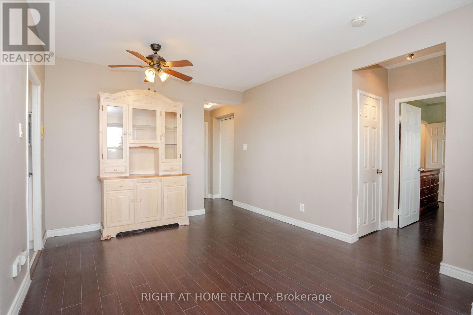 502 - 2 Ridelle Avenue, Toronto, Ontario M6B 1H4 - Photo 13 - C13865168
