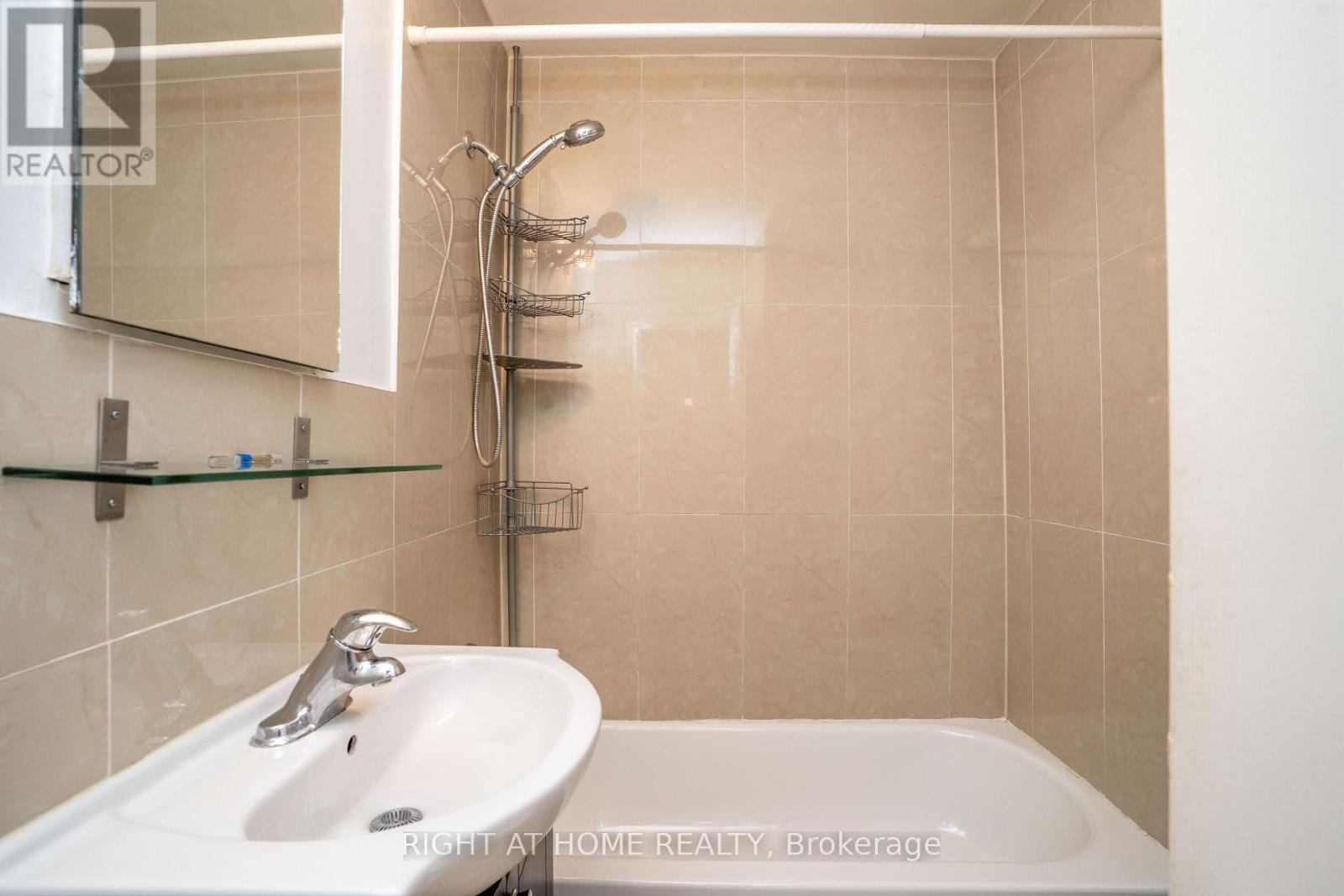 502 - 2 Ridelle Avenue, Toronto, Ontario M6B 1H4 - Photo 21 - C13865168