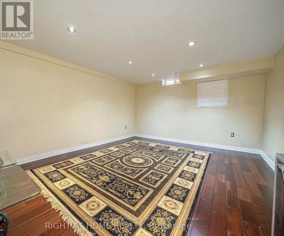 47 Davos Road S, Vaughan, Ontario  L4H 2Y1 - Photo 13 - N13863838