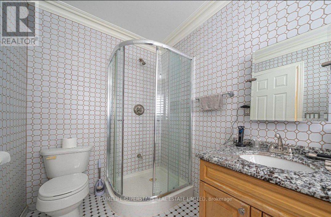 47 Davos Road S, Vaughan, Ontario  L4H 2Y1 - Photo 8 - N13863838