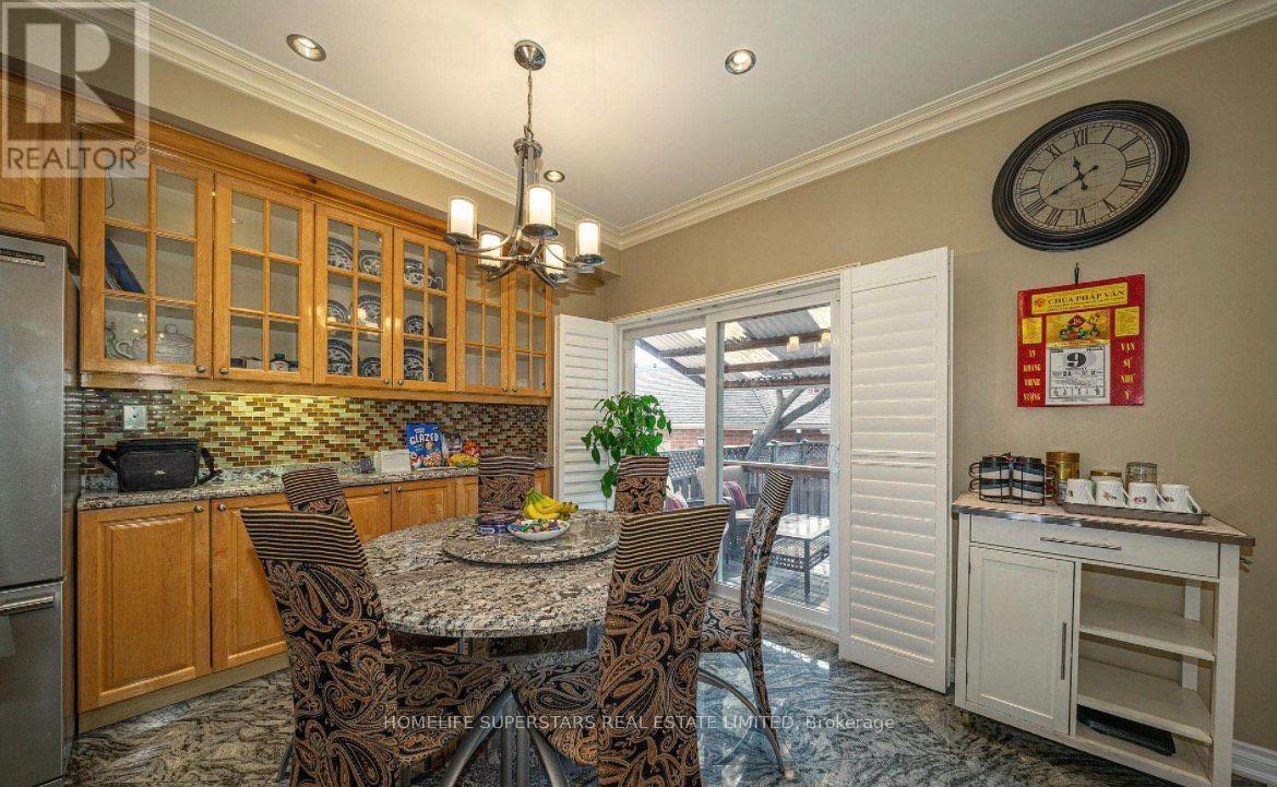 47 Davos Road S, Vaughan, Ontario  L4H 2Y1 - Photo 5 - N13863838