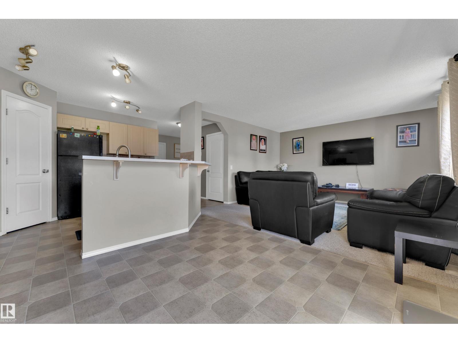 331 SILVER BERRY RD NW NW