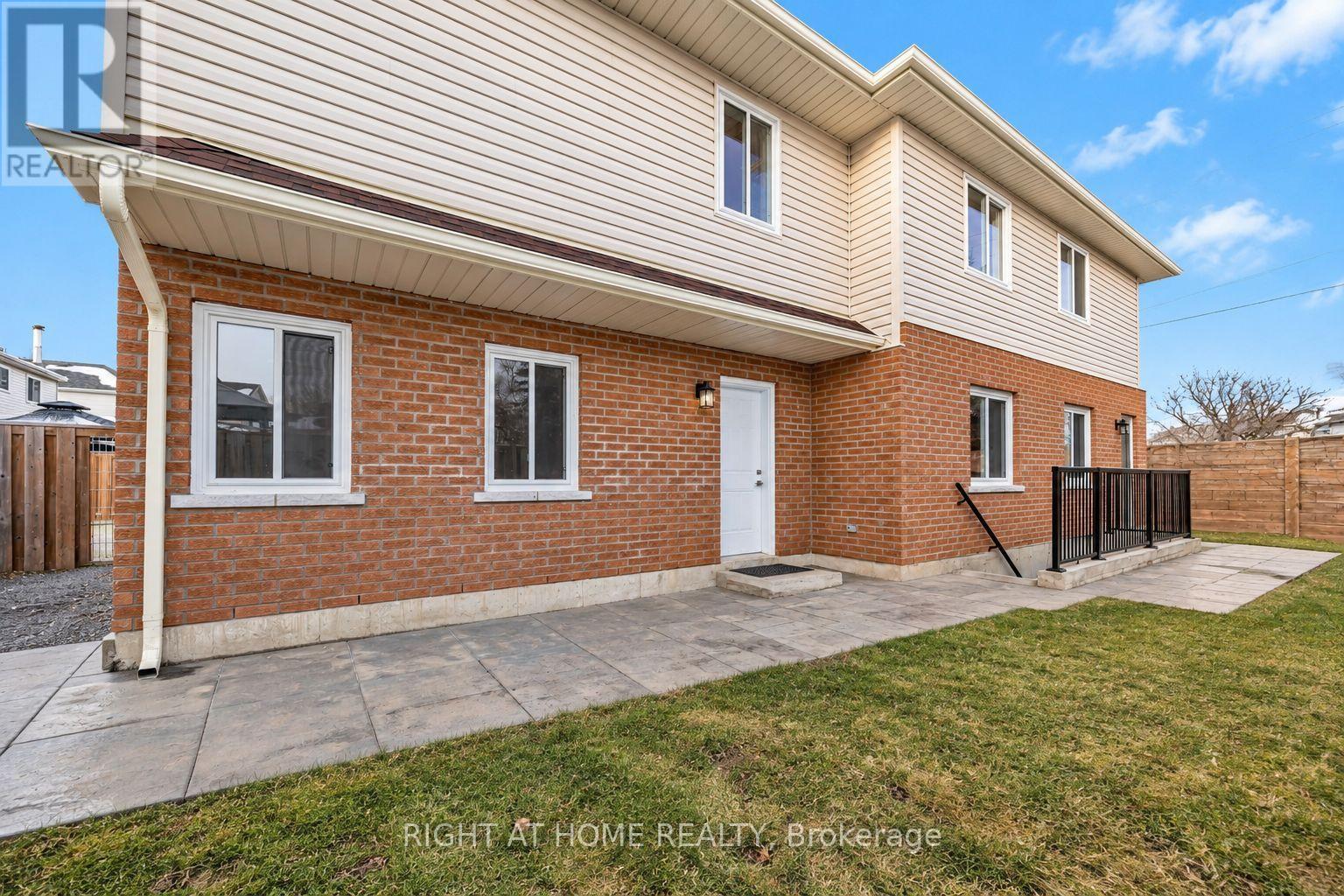B - 23 Kirkham Drive, Ajax, Ontario L1S 5K6 - Photo 3 - E13858450