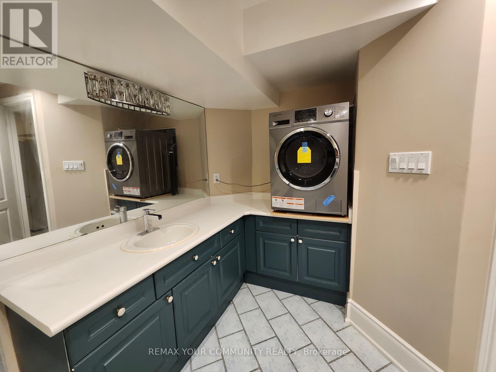 Bsmt - 17 Morden Crescent, Ajax, Ontario  L1T 3Z7 - Photo 10 - E13864912